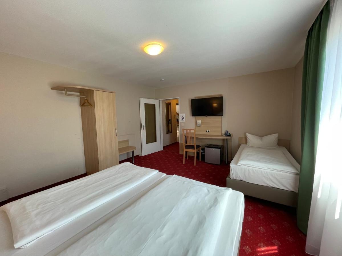 Hotel Hafner - Self Check-In Stoccarda Esterno foto
