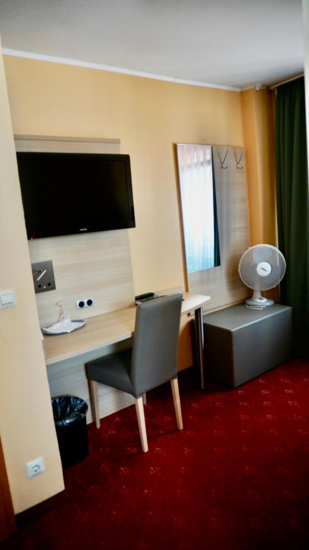Hotel Hafner - Self Check-In Stoccarda Esterno foto