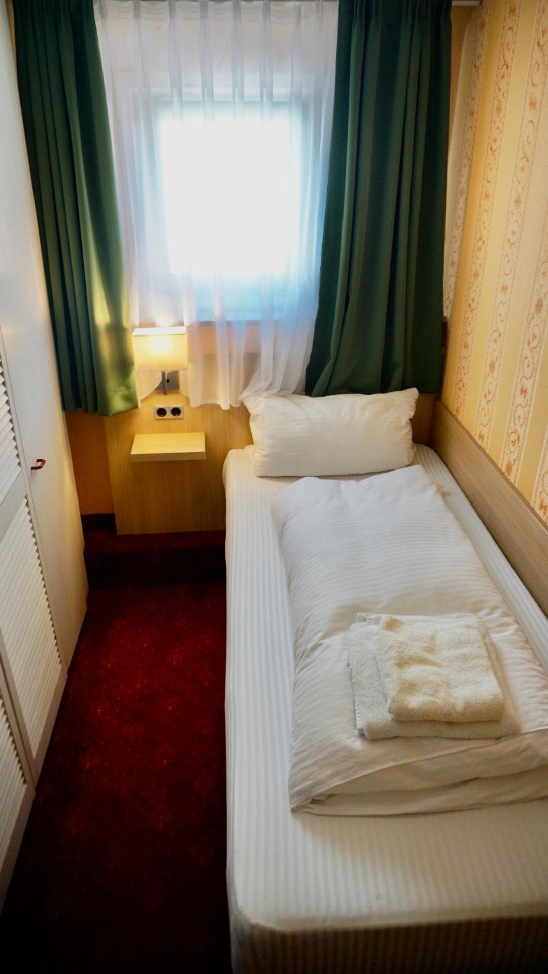 Hotel Hafner - Self Check-In Stoccarda Esterno foto