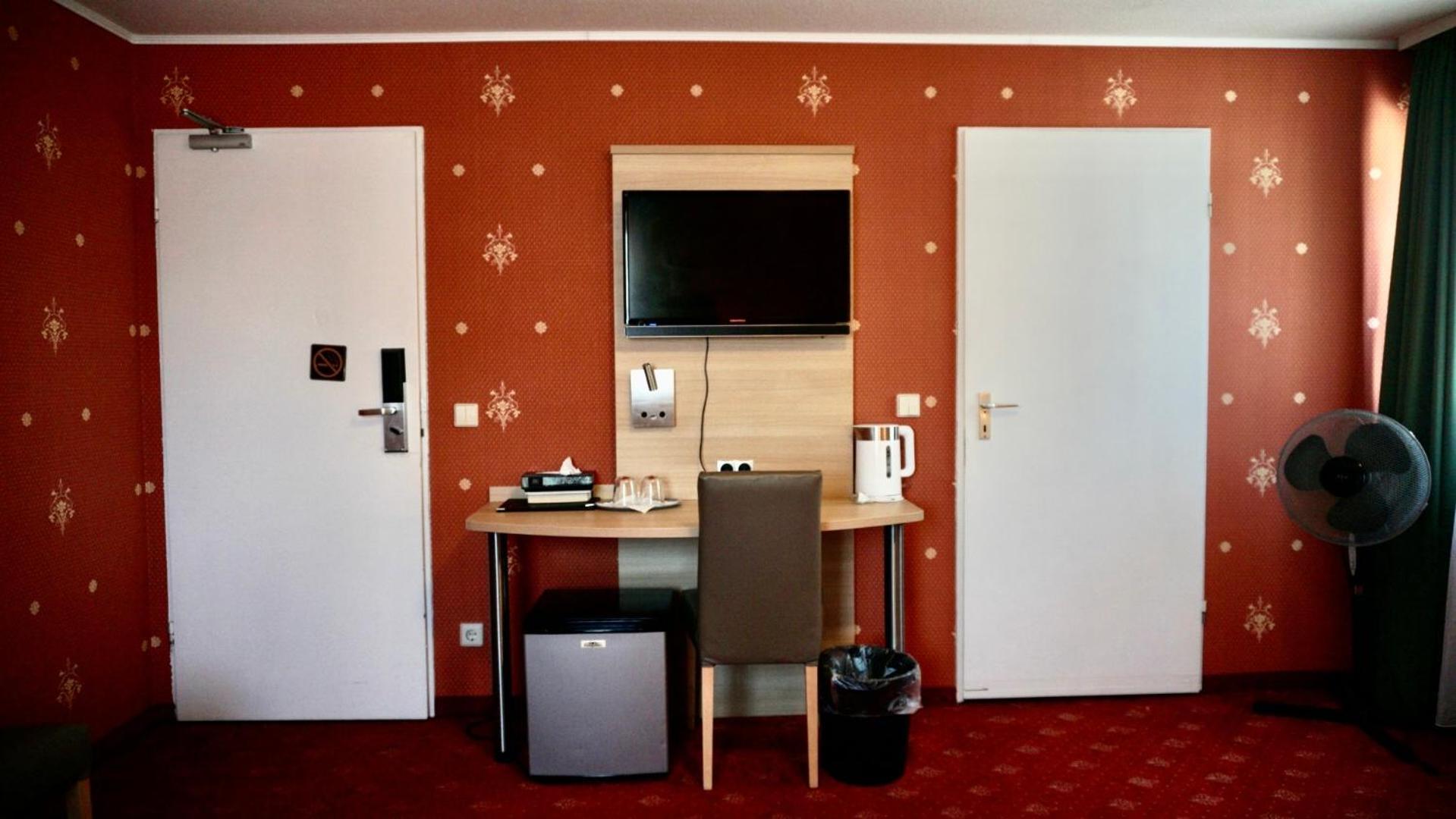 Hotel Hafner - Self Check-In Stoccarda Esterno foto