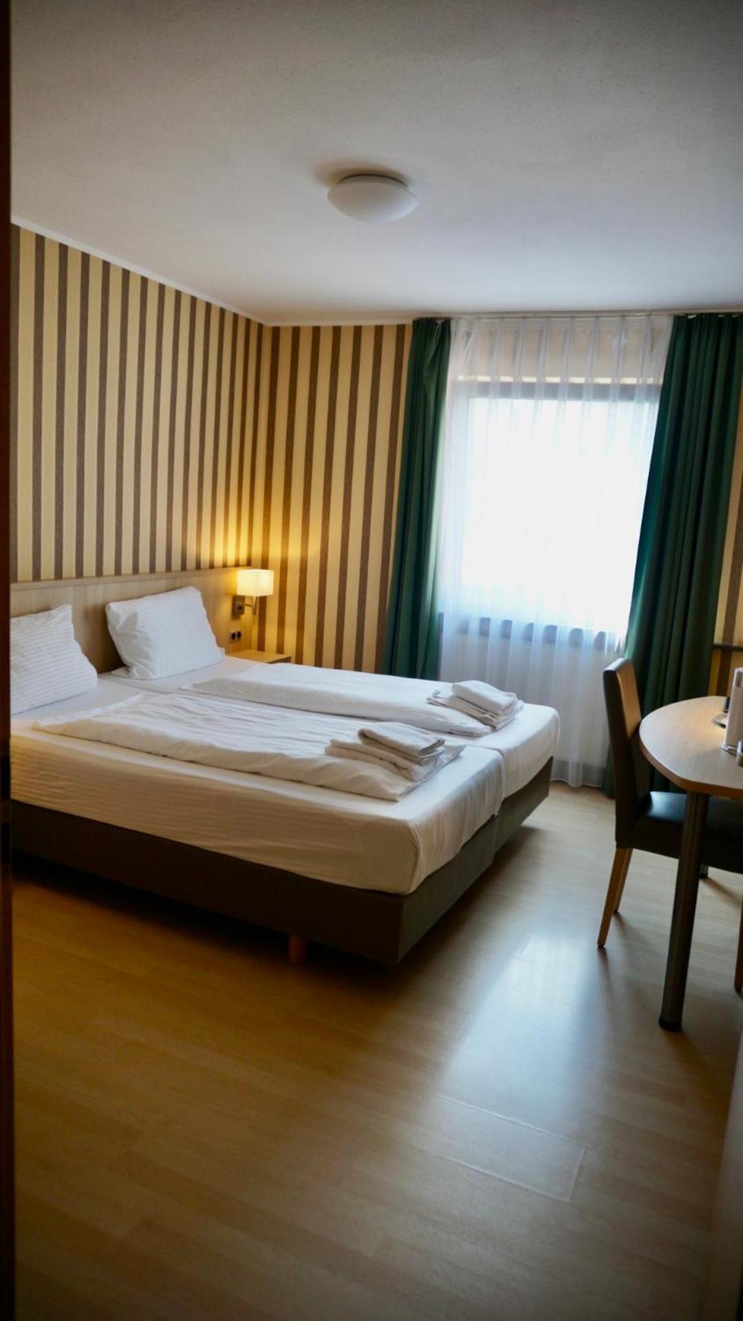 Hotel Hafner - Self Check-In Stoccarda Esterno foto
