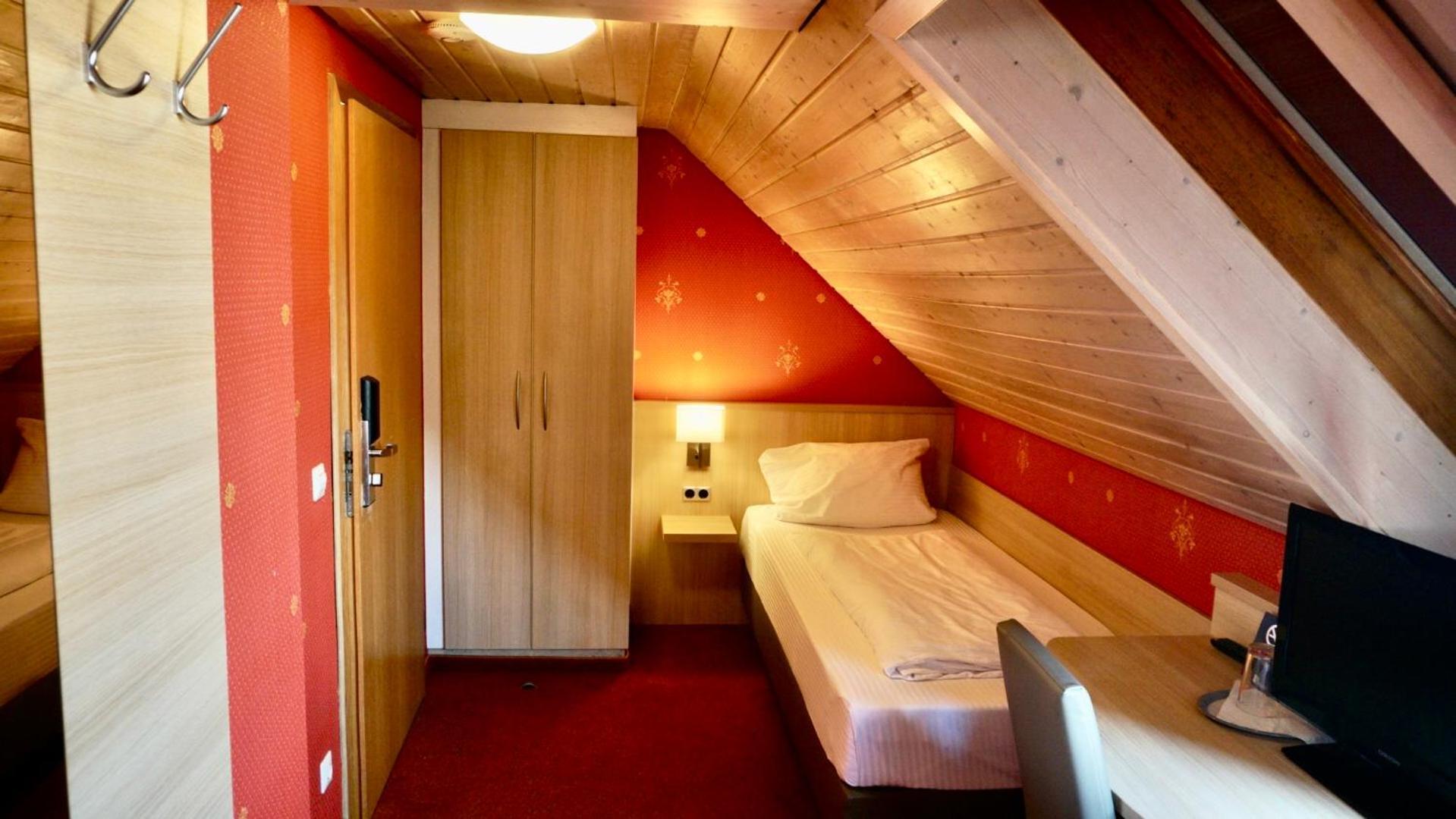 Hotel Hafner - Self Check-In Stoccarda Esterno foto