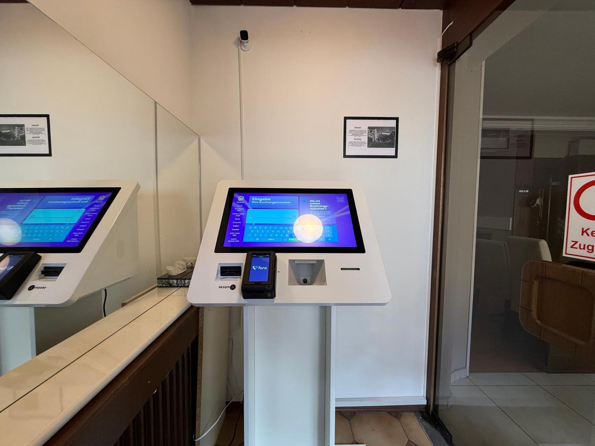 Hotel Hafner - Self Check-In Stoccarda Esterno foto